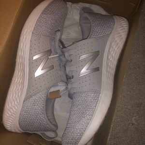 WOMENS BRAND NEW SNEAKERS